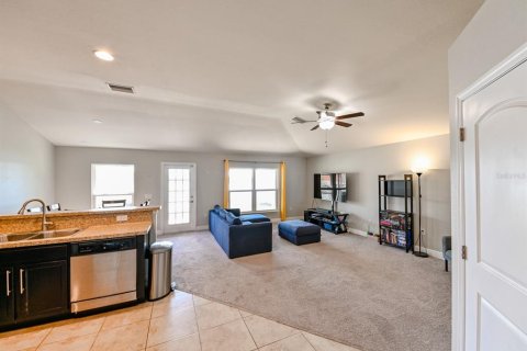 House in Wimauma, Florida 4 bedrooms, 191.84 sq.m. № 1536302 - photo 6
