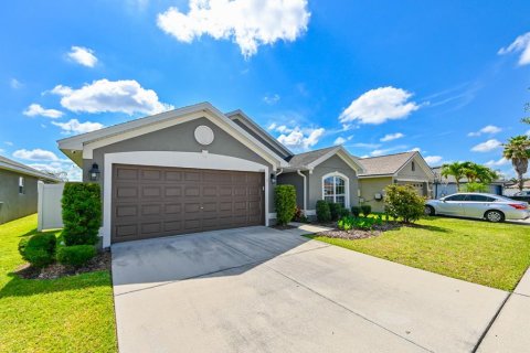 House in Wimauma, Florida 4 bedrooms, 191.84 sq.m. № 1536302 - photo 4