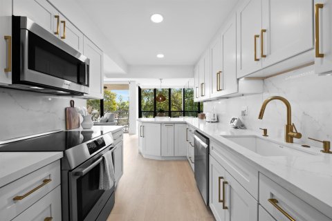 Condo in Boca Raton, Florida, 1 bedroom  № 2188035 - photo 7