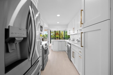 Condo in Boca Raton, Florida, 1 bedroom  № 2188035 - photo 9