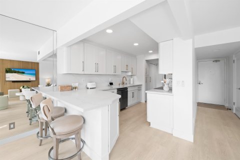Condo in Boca Raton, Florida, 1 bedroom  № 2188035 - photo 5