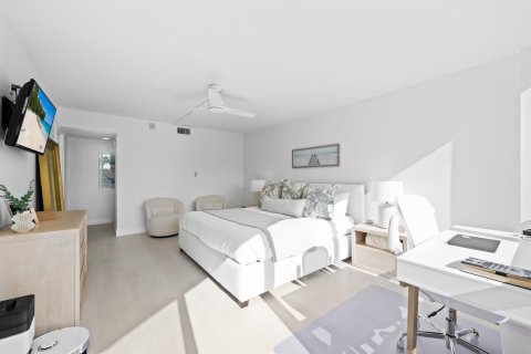 Condo in Boca Raton, Florida, 1 bedroom  № 2188035 - photo 17