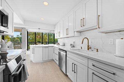 Condo in Boca Raton, Florida, 1 bedroom  № 2188035 - photo 8