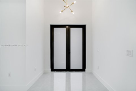 Villa ou maison à vendre à Port Charlotte, Floride: 4 chambres, 165.64 m2 № 1943488 - photo 30