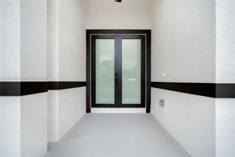 Villa ou maison à vendre à Port Charlotte, Floride: 4 chambres, 165.64 m2 № 1943488 - photo 29