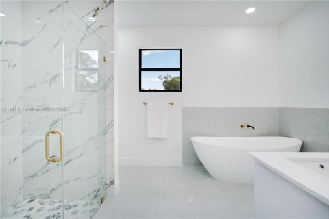 Villa ou maison à vendre à Port Charlotte, Floride: 4 chambres, 165.64 m2 № 1943488 - photo 19