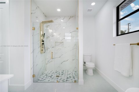 Villa ou maison à vendre à Port Charlotte, Floride: 4 chambres, 165.64 m2 № 1943488 - photo 21