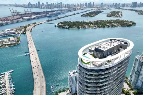Condominio en venta en Miami Beach, Florida, 4 dormitorios, 295.99 m2 № 1935058 - foto 25