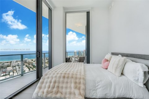 Condominio en venta en Miami Beach, Florida, 4 dormitorios, 295.99 m2 № 1935058 - foto 18