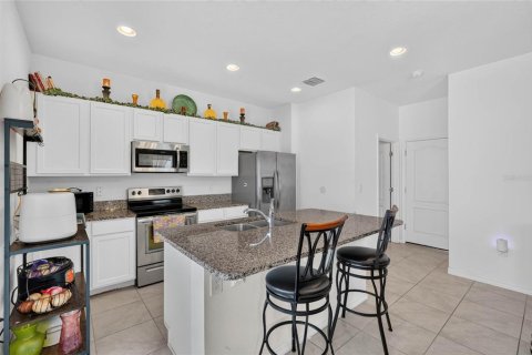 Townhouse in Port Orange, Florida 3 bedrooms, 153.1 sq.m. № 2216146 - photo 8