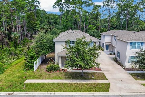 Townhouse in Port Orange, Florida 3 bedrooms, 153.1 sq.m. № 2216146 - photo 25