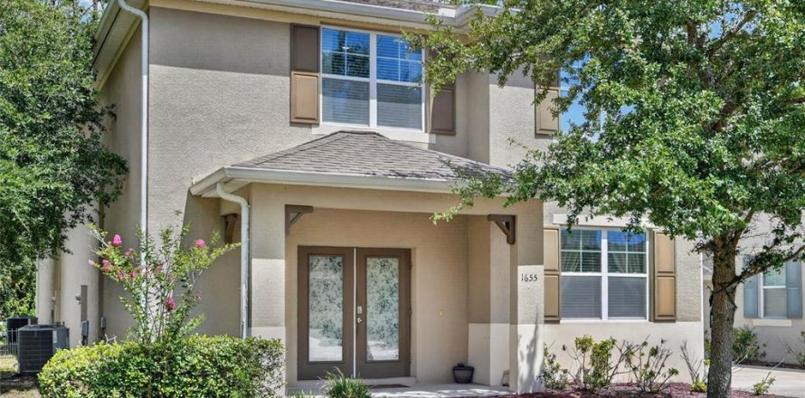 Townhouse in Port Orange, Florida 3 bedrooms, 153.1 sq.m. № 2216146