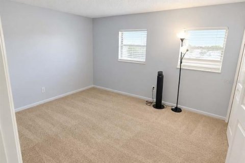 Touwnhouse à louer à Ocala, Floride: 2 chambres, 88.44 m2 № 2419323 - photo 9