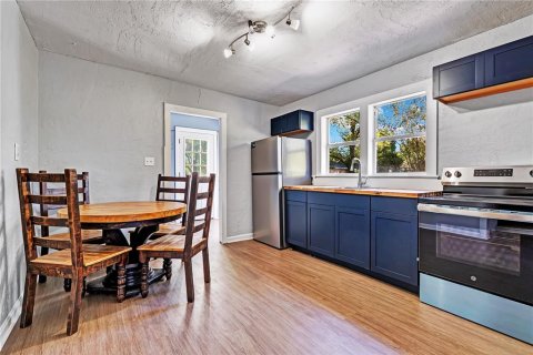 Immobilier commercial à vendre à Orlando, Floride: 4 chambres, 143.26 m2 № 2432673 - photo 30