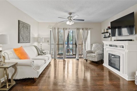 Condo in Orlando, Florida, 2 bedrooms  № 2108636 - photo 22