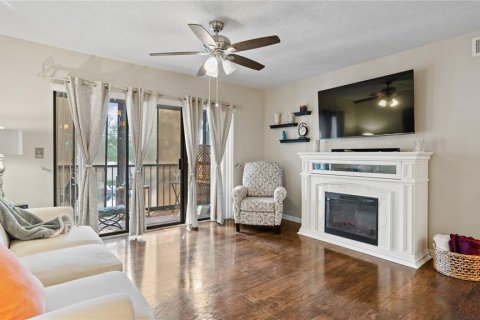 Condo in Orlando, Florida, 2 bedrooms  № 2108636 - photo 12