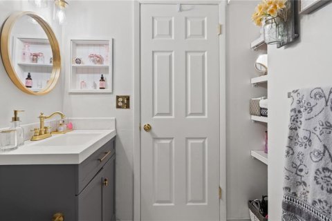 Condo in Orlando, Florida, 2 bedrooms  № 2108636 - photo 20