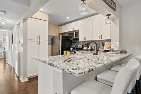 Condo in Orlando, Florida, 2 bedrooms  № 2108636 - photo 26