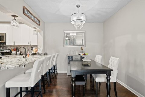 Condo in Orlando, Florida, 2 bedrooms  № 2108636 - photo 5