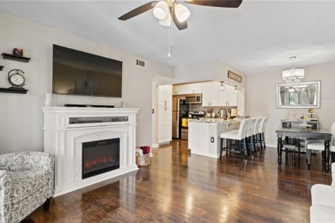 Condo in Orlando, Florida, 2 bedrooms  № 2108636 - photo 25