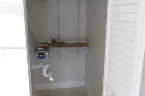 Villa ou maison à louer à Fort Lauderdale, Floride: 3 chambres, 259.85 m2 № 1941670 - photo 26