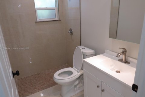 Villa ou maison à louer à Fort Lauderdale, Floride: 3 chambres, 259.85 m2 № 1941670 - photo 22