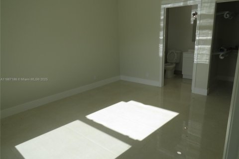 Villa ou maison à louer à Fort Lauderdale, Floride: 3 chambres, 259.85 m2 № 1941670 - photo 27