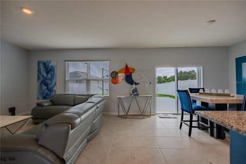 House in Lakeland, Florida 5 bedrooms, 248.42 sq.m. № 1781275 - photo 30