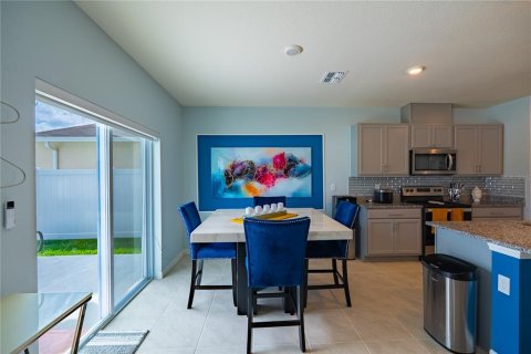 House in Lakeland, Florida 5 bedrooms, 248.42 sq.m. № 1781275 - photo 25