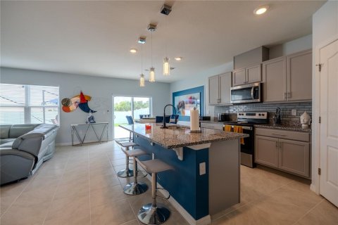 House in Lakeland, Florida 5 bedrooms, 248.42 sq.m. № 1781275 - photo 22