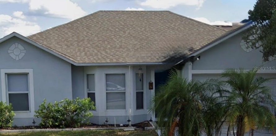 Villa ou maison à Poinciana, Floride 3 chambres, 123.75 m2 № 2098667