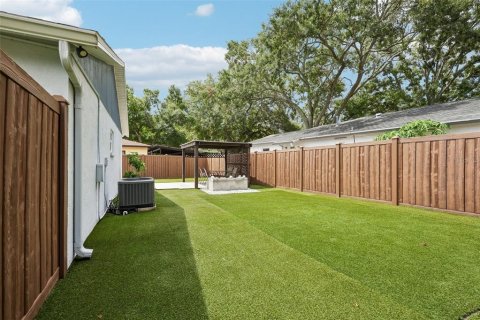 Villa ou maison à vendre à Tampa, Floride: 3 chambres, 120.4 m2 № 2149362 - photo 20