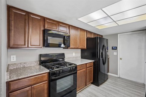 Villa ou maison à vendre à Tampa, Floride: 3 chambres, 120.4 m2 № 2149362 - photo 9