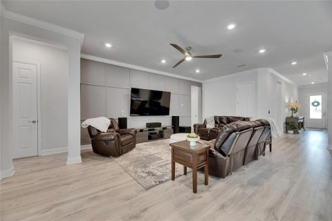 House in Apollo Beach, Florida 4 bedrooms, 243.13 sq.m. № 1786031 - photo 24