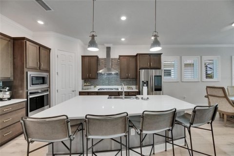 House in Apollo Beach, Florida 4 bedrooms, 243.13 sq.m. № 1786031 - photo 4