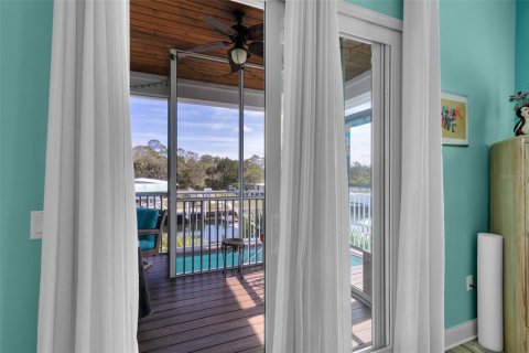 House in Crystal River, Florida 2 bedrooms, 165.18 sq.m. № 1718340 - photo 18