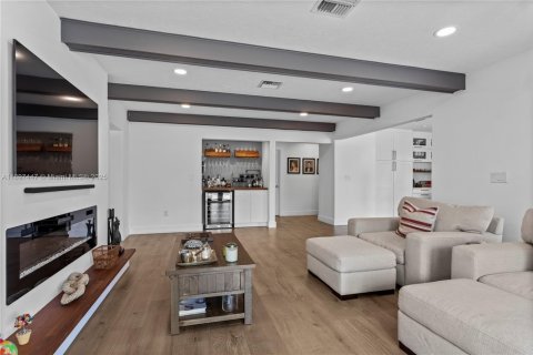 Villa ou maison à vendre à Pinecrest, Floride: 7 chambres, 506.5 m2 № 1956017 - photo 16