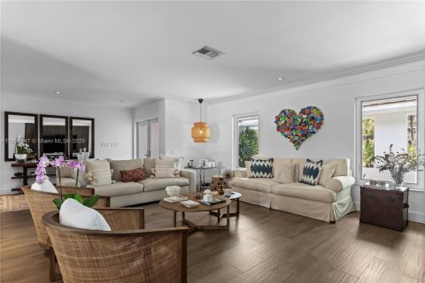 Villa ou maison à vendre à Pinecrest, Floride: 7 chambres, 506.5 m2 № 1956017 - photo 11