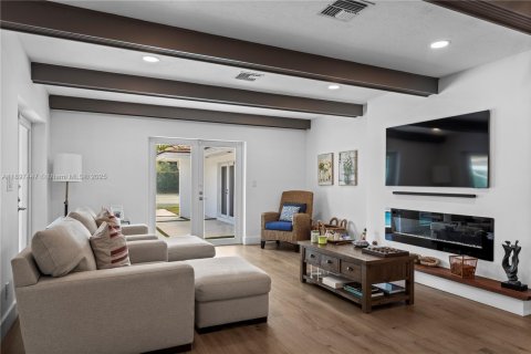 Villa ou maison à vendre à Pinecrest, Floride: 7 chambres, 506.5 m2 № 1956017 - photo 14