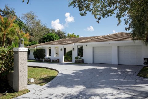 Villa ou maison à vendre à Pinecrest, Floride: 7 chambres, 506.5 m2 № 1956017 - photo 2