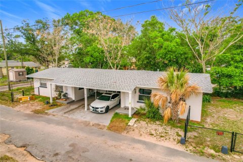 Immobilier commercial à vendre à Lake Wales, Floride: 194.72 m2 № 2062789 - photo 2
