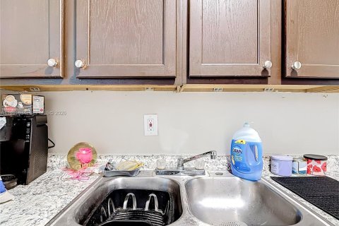 Immobilier commercial à vendre à Lake Wales, Floride: 194.72 m2 № 2062789 - photo 24