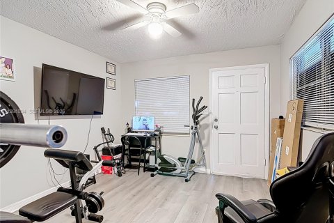 Immobilier commercial à vendre à Lake Wales, Floride: 194.72 m2 № 2062789 - photo 21