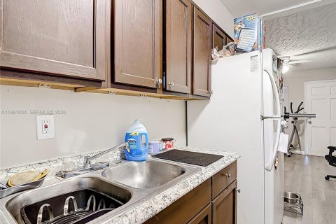 Immobilier commercial à vendre à Lake Wales, Floride: 194.72 m2 № 2062789 - photo 25