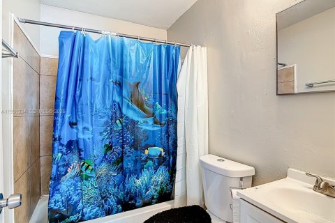 Immobilier commercial à vendre à Lake Wales, Floride: 194.72 m2 № 2062789 - photo 16