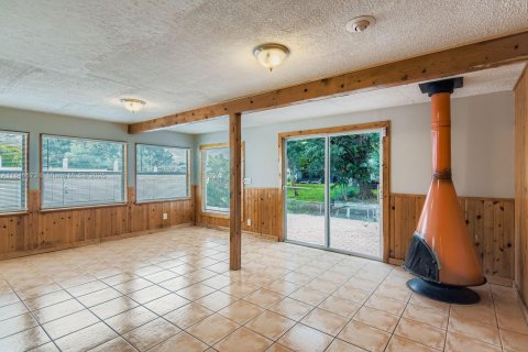 House in Margate, Florida 3 bedrooms, 142.88 sq.m. № 1845905 - photo 16
