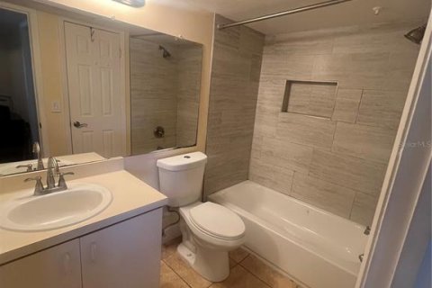 Condominio en alquiler en Altamonte Springs, Florida, 1 dormitorio, 59.83 m2 № 1893630 - foto 9