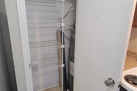 Купить кондоминиум в Орландо, Флорида 7 комнат, 93.46м2, № 2106385 - фото 4