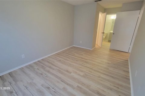 Купить кондоминиум в Орландо, Флорида 7 комнат, 93.46м2, № 2106385 - фото 10