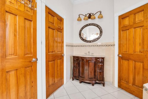 Villa ou maison à vendre à Tampa, Floride: 3 chambres, 157.84 m2 № 2230552 - photo 23
